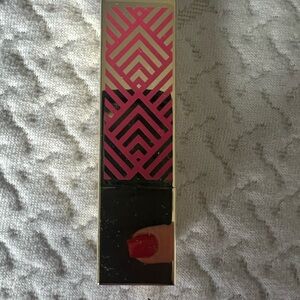 Estée Lauder revealing rose Lipstick new w out box
